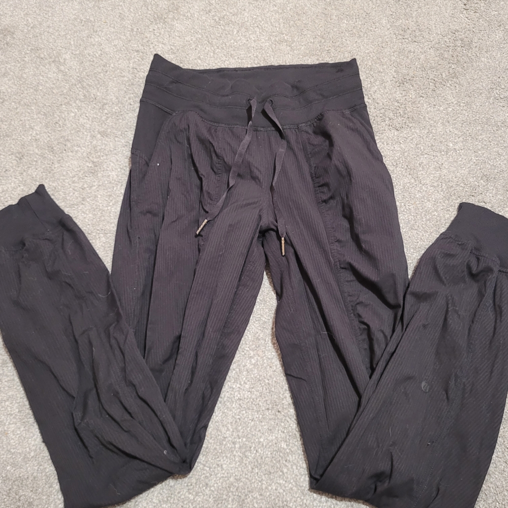 Lululemon dance studio joggers black size 2